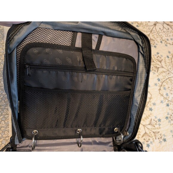 Case it Binder 2-in-1 Zipper Binder, Red/Black, Dual-121-A. Brand New! - Picture 10 of 16